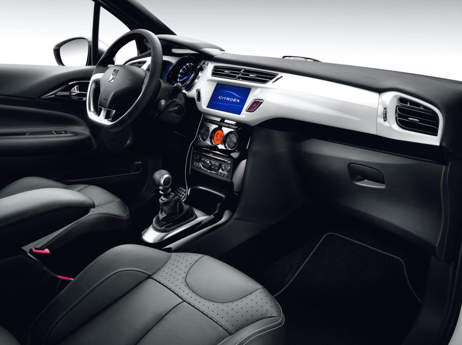  Citroen DS3 2010 года  (фото 110 из 115)